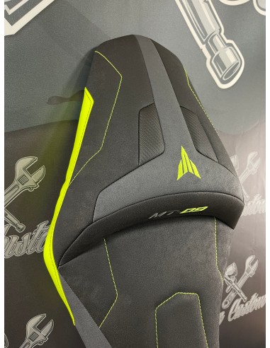 Garnissage de selle pour YAMAHA MT-09 - Phase 1 & 2 ( 2013 à 2020 ) À commander